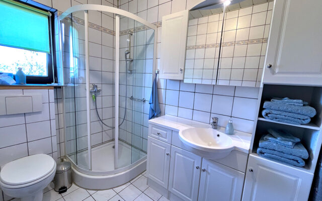 Bad mit Dusche